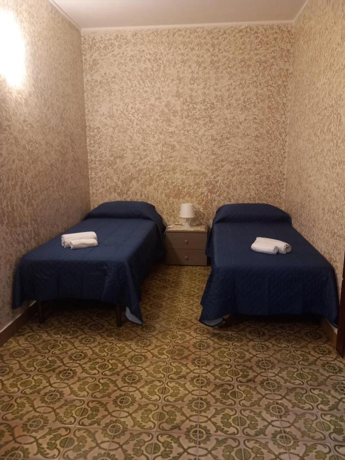 卡塔尼亚Casa Vacanza Patrizia别墅 外观 照片